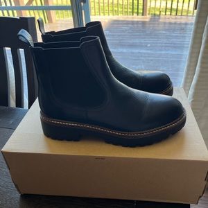 Caslon boots